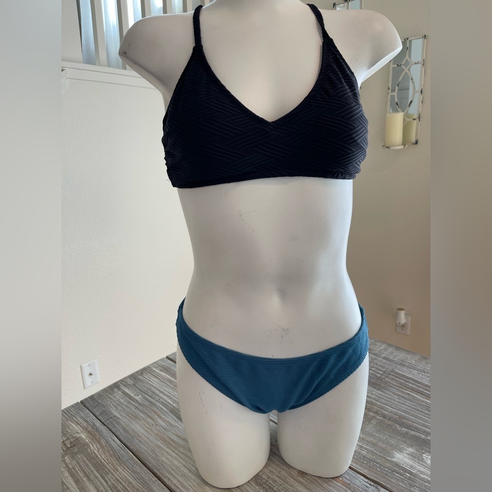 Bikini Set with Black Textured Triangle Top Mid Rise Solid Blue Bottoms size Med
